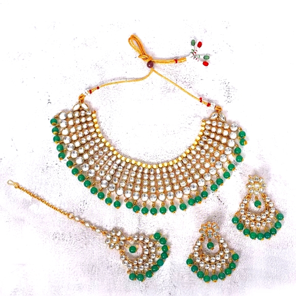 Designer Gold Dark Green Samyukti Singhania Kundan Bridal set - Picture 2 of 6